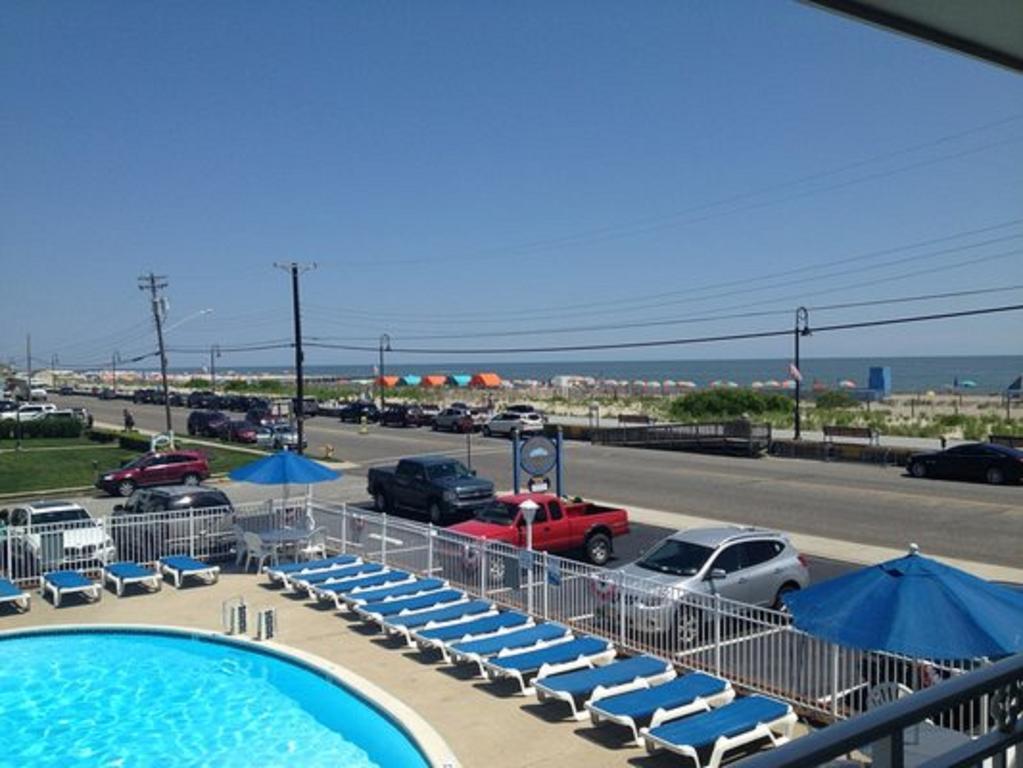 Colton Court Motor Inn Кейп Мей Екстериор снимка