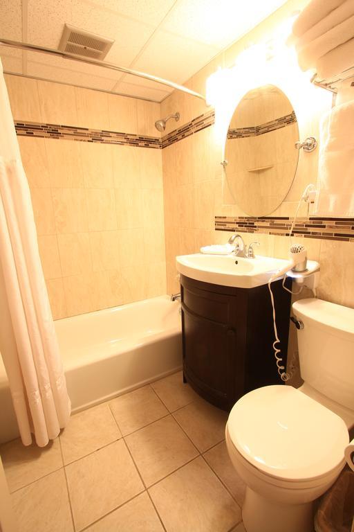 Colton Court Motor Inn Кейп Мей Екстериор снимка